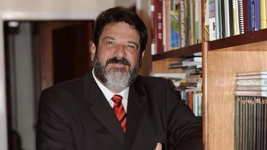 Associação recebe palestra de Mário Sérgio Cortella 