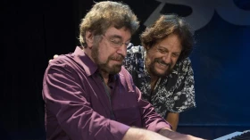 Wagner Tiso e Tunai apresentam show “Saudades de Elis” no Sesc