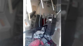 Caixa eletrônico de empresa é explodido por criminosos