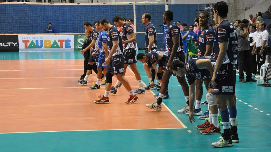Troca de ingressos para semifinal da Superliga tem início