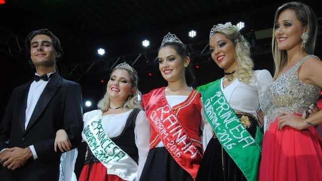 Concurso de Rainha abre oficialmente 27ª Festa Italiana de Quiririm