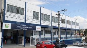 Unidades da Escola do Trabalho oferecem 388 vagas em maio