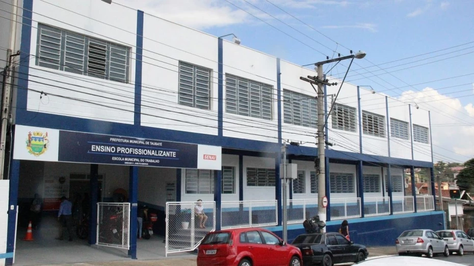 Unidades da Escola do Trabalho oferecem 388 vagas em maio Unidades da Escola do Trabalho oferecem 388 vagas em maio