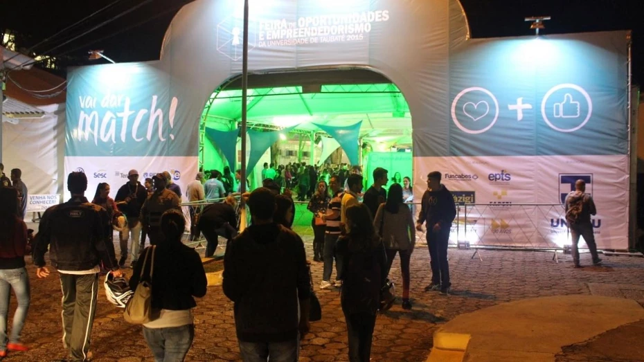 Unitau realiza 4ª Feira de Oportunidades e Empreendedorismo Unitau realiza 4ª Feira de Oportunidades e Empreendedorismo