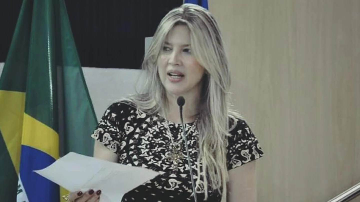 Andreia Gonçalves assume mandato como vereadora em Taubaté