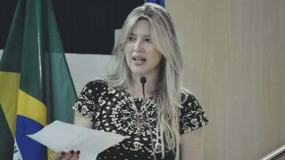 Andreia Gonçalves assume mandato como vereadora em Taubaté Andreia Gonçalves assume mandato como vereadora em Taubaté