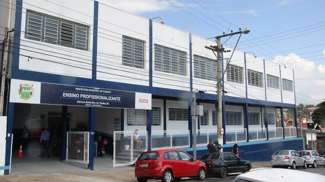 Unidades da Escola do Trabalho de Taubaté abrem mais de 1.000 vagas