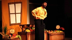 Teatro e artesanato são atrações matinais no Sesc            