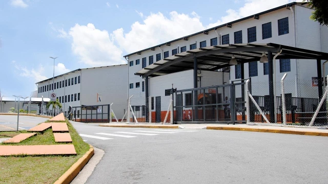 Anhanguera abre processo seletivo para contratação de professores