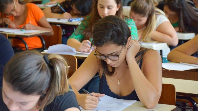 Inscrições para vestibular da Unitau terminam sexta-feira