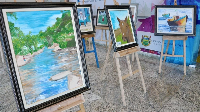 Artista apresenta obras em óleo na Câmara Municipal 