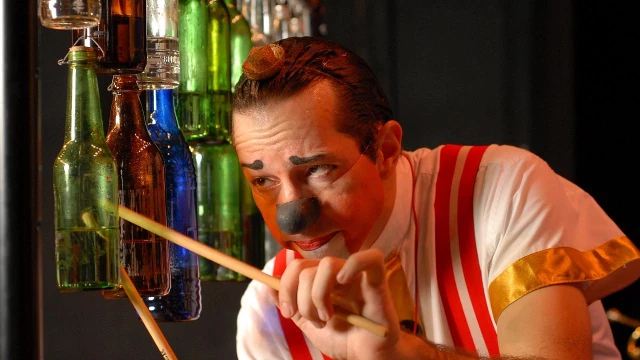 Cia Circo Caramba apresenta Jerônimo Show em Taubaté