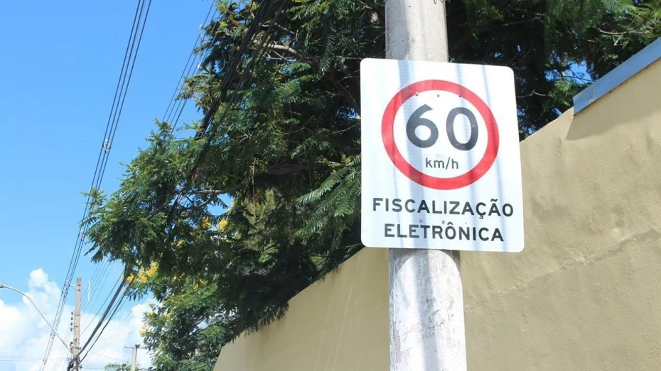 Radares Móveis atuam em diferentes pontos da cidade Radares Móveis atuam em diferentes pontos da cidade