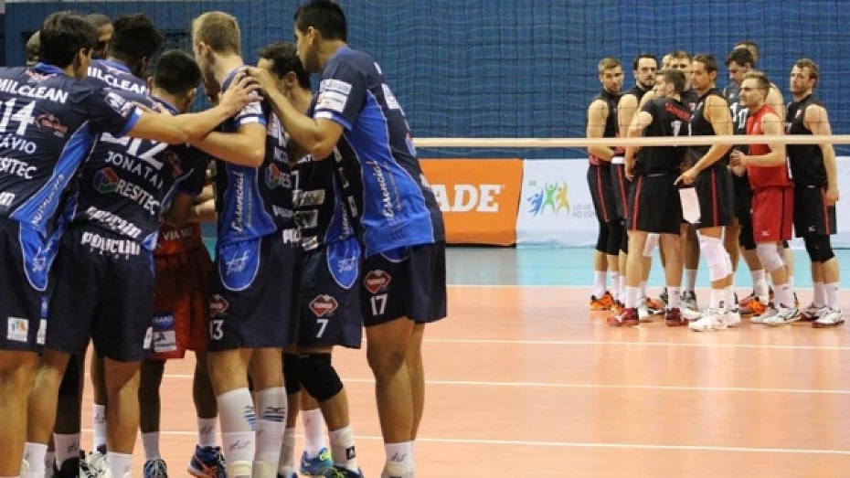 Vôlei Taubaté perde para Seleção do Canadá Vôlei Taubaté perde para Seleção do Canadá