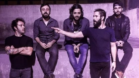 Fresno celebra 10 anos de disco com apresentação em Taubaté