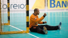 Maik acerta transferência para time do Catar e deixa o Taubaté