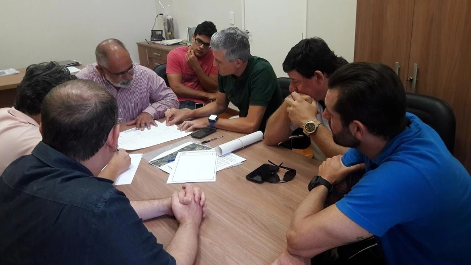 Diretoria da ACIT apresenta projeto de Natal para prefeitura Diretoria da ACIT apresenta projeto de Natal para prefeitura