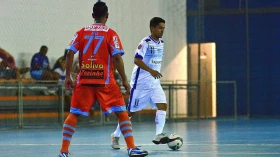 Taubaté visita Yoka Guará em busca de uma vaga na próxima fase
