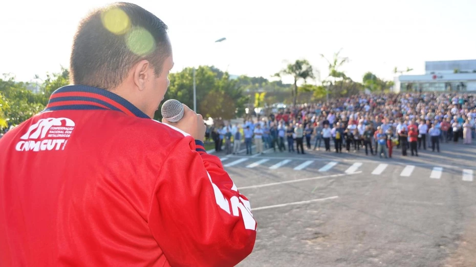 LG reintegra funcionários após determinação da Justiça LG reintegra funcionários após determinação da Justiça