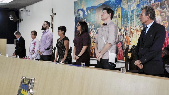 Câmara realiza solenidade do dia de luta contra o câncer