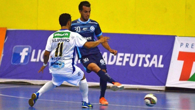 Taubaté derrota São José no último segundo no 1º jogo da decisão