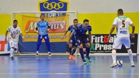 Taubaté pode conquistar título sobre maior rival neste domingo
