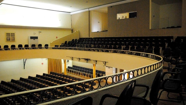 Peça encerra temporada 2016 do Teatro Metrópole