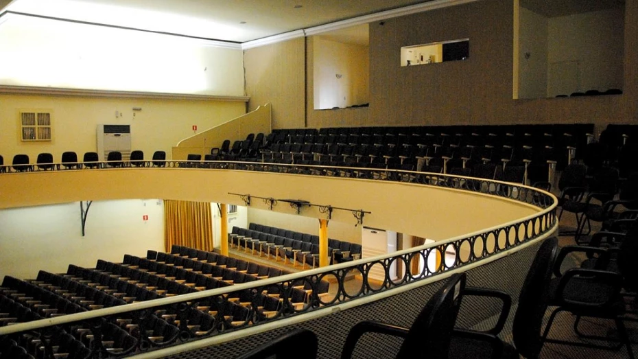 Peça encerra temporada 2016 do Teatro Metrópole