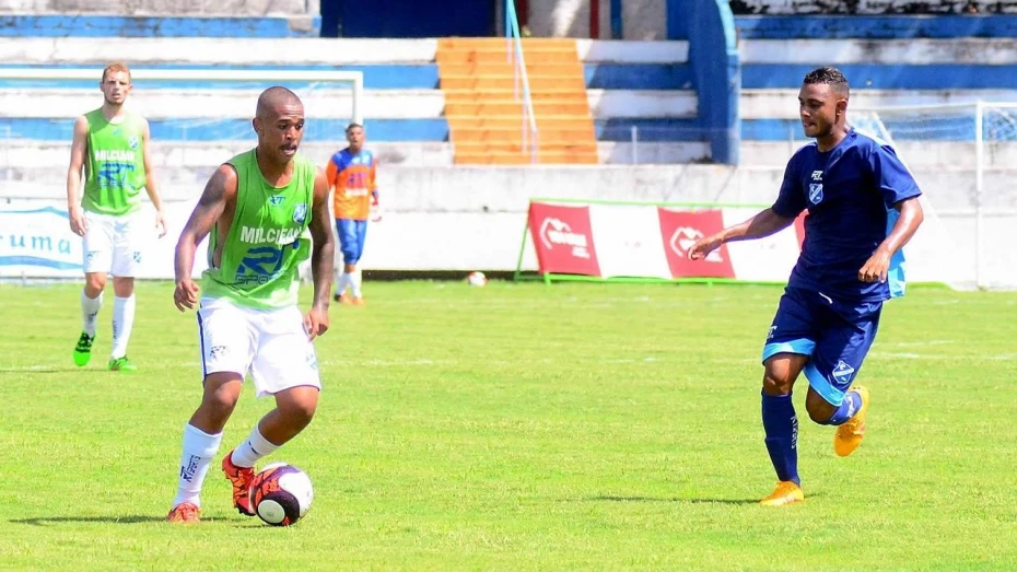 Taubaté e Corinthians estreiam na Copinha em rodada dupla no Joaquinzão Taubaté e Corinthians estreiam na Copinha em rodada dupla no Joaquinzão