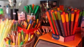 Produtos do material escolar tem variação de mais de 2.000% 