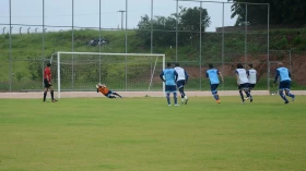 Burrão empata com equipe da Série A1 em último jogo-treino 