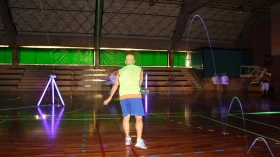 Esporte praticado no escuro é destaque no Sesc Taubaté