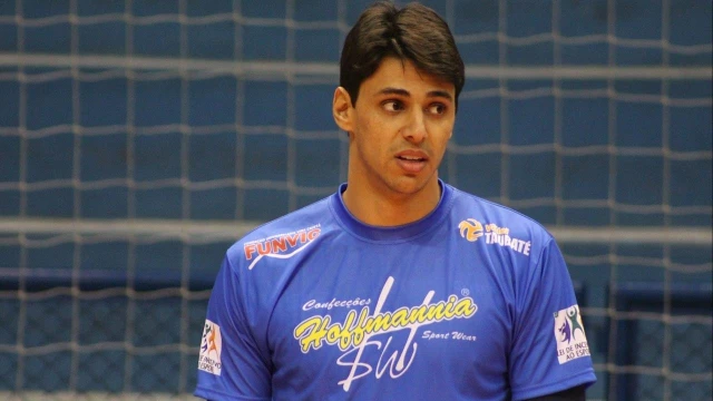 Otávio reencontra equipe formadora em duelo pela Superliga