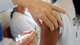 Em apenas um dia, 1.100 pessoas são vacinadas contra febre amarela