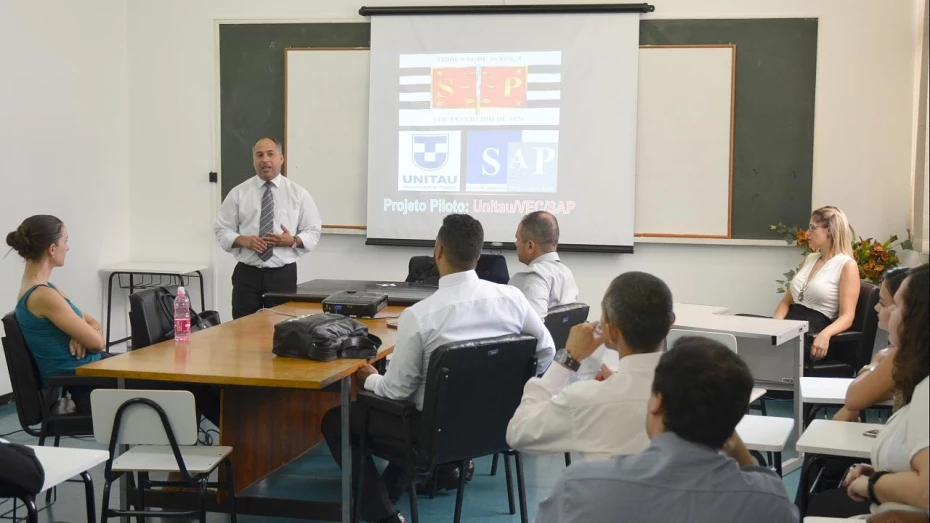 Estudantes da Unitau farão estágio em Centro de Detenção Provisória Estudantes da Unitau farão estágio em Centro de Detenção Provisória