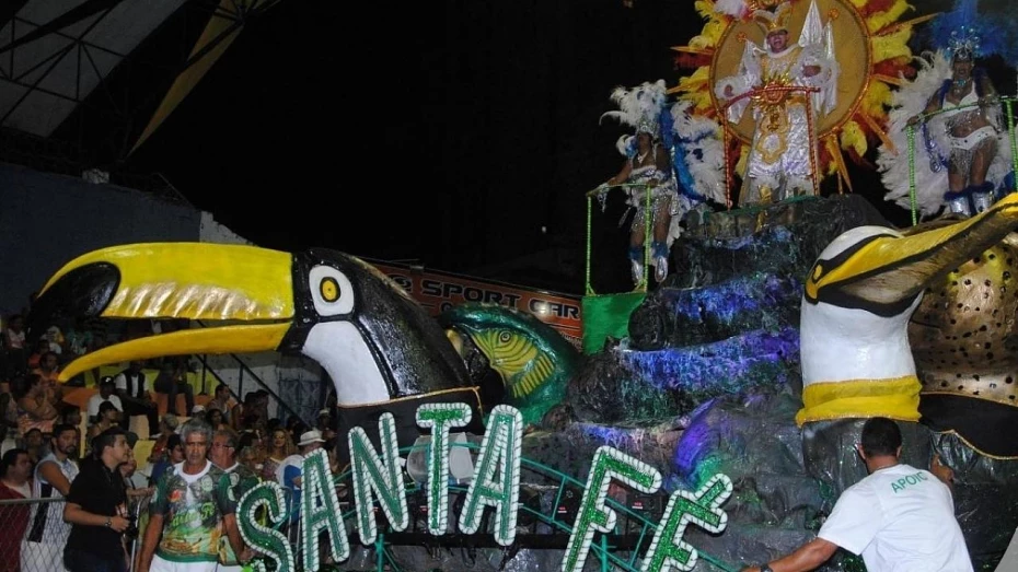 Santa Fé conta a história de Zumbi dos Palmares na Avenida do Povo