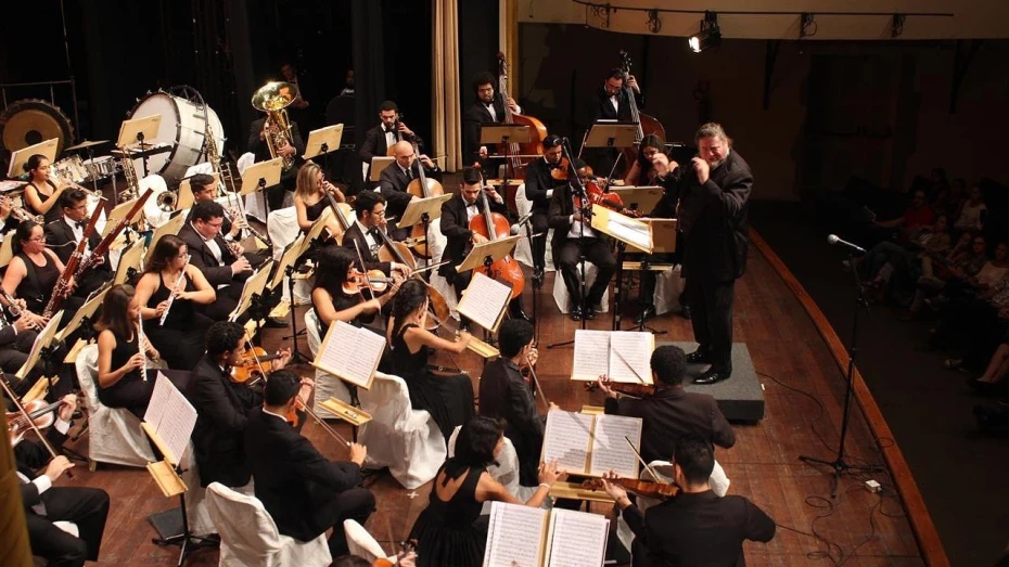 Orquestra Sinfônica Jovem realiza show em homenagem às mulheres Orquestra Sinfônica Jovem realiza show em homenagem às mulheres