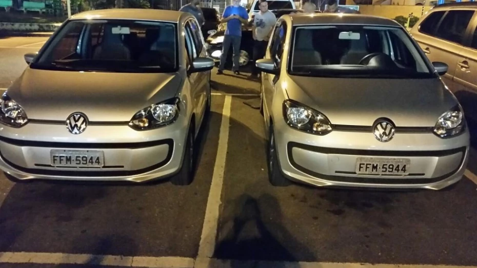 Homem é preso com carro clonado em supermercado Homem é preso com carro clonado em supermercado