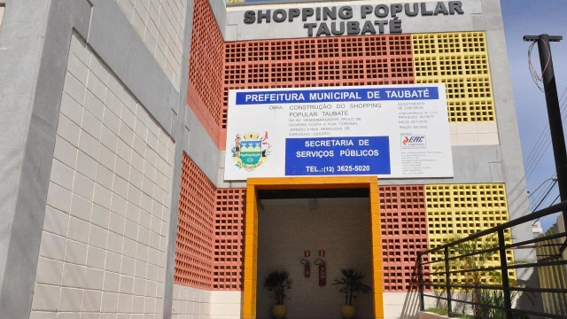 Contemplados do novo camelódromo são convocados pela Prefeitura