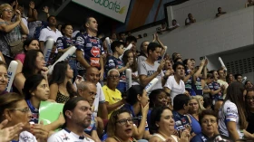 Ingressos para jogo 3 entre Taubaté e Juiz de Fora começam a ser trocados