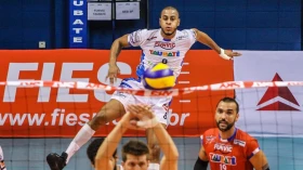 Vôlei Taubaté pede suspensão de atleta do Sesi-SP por racismo