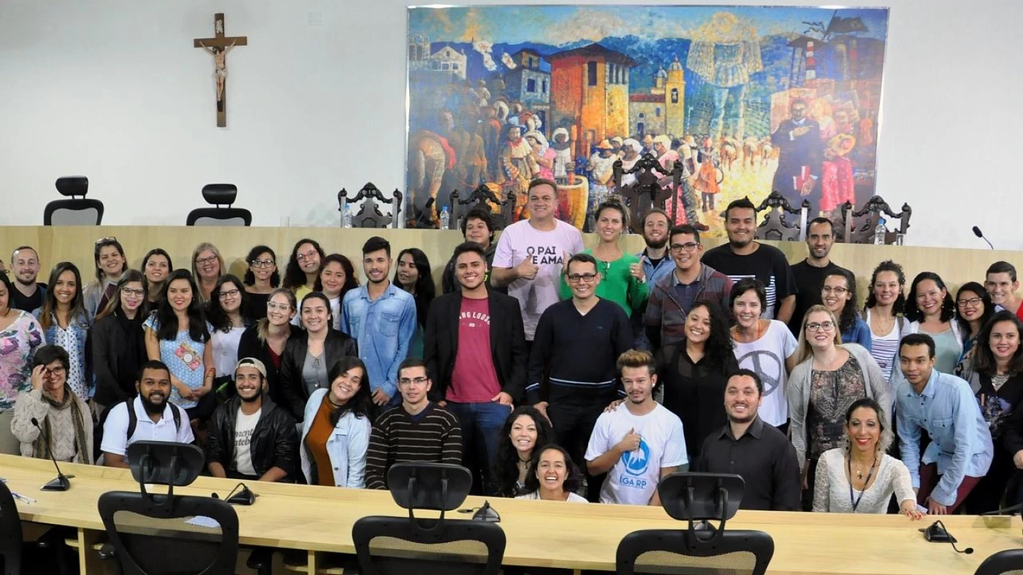 Grupo apresenta proposta para regularização do Conselho da Juventude