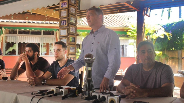 Vôlei Taubaté faz balanço, anuncia mudança de treinador e 1º reforço