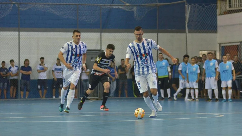 Futsal Taubaté arranca vitória no último minuto e derrota o Corinthians Futsal Taubaté arranca vitória no último minuto e derrota o Corinthians
