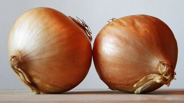 Cebola e carnes puxam aumento da cesta básica em abril