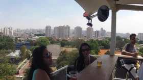 ‘Bar nas Alturas’ é atração no Via Vale Garden Shopping