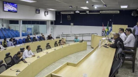 Câmara de Taubaté aprova reajuste de 8% para servidores municipais