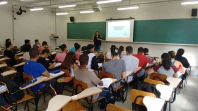 Anhanguera realiza concurso de bolsas no dia do vestibular
