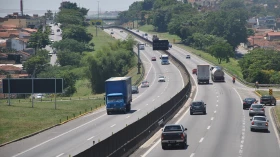 Pedágios na Via Dutra ficam mais caros nesta sexta-feira