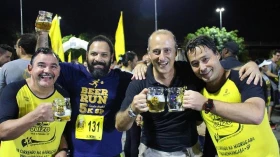 Shopping realiza segunda edição de corrida que reúne cerveja e esporte